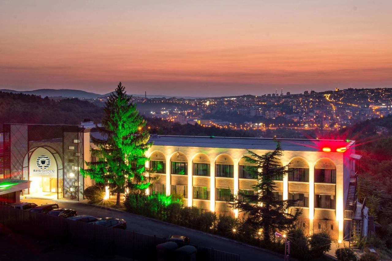 Park Hotel Raya Garden - Free Parking Veliko Tŭrnovo Exterior foto